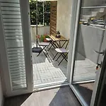Apartamento Studio-apartment Fuer 2 Personen Mit Terrasse By Interhome